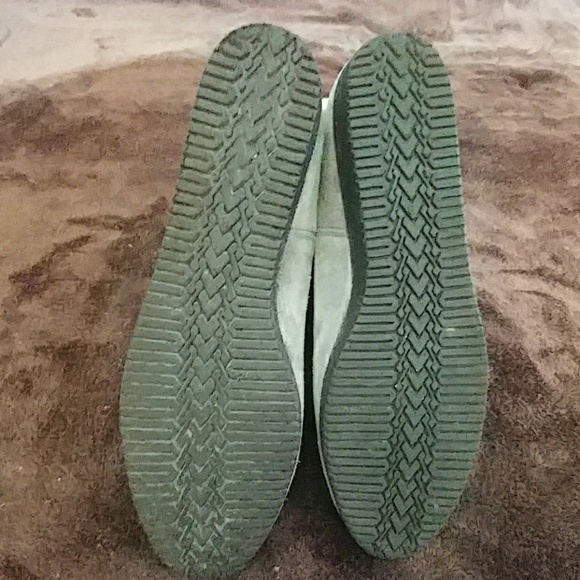 Soft Suede Gray Ankle Cuff Booties sx 9 - Picture 5 of 5